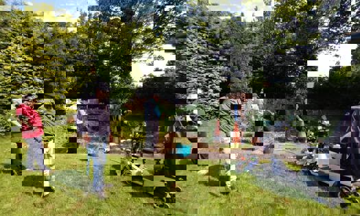 People gardening