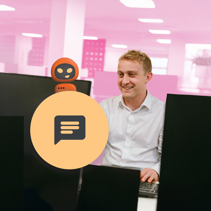 colleague answering live chat